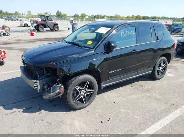 1C4NJDEB2GD723971 2016 JEEP COMPASS - Image 2
