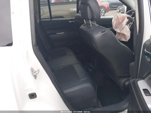 1C4NJDEB2GD758235 2016 JEEP COMPASS - Image 8