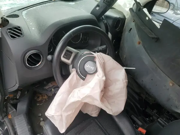 1C4NJDEB2GD758834 2016 JEEP COMPASS - Image 8