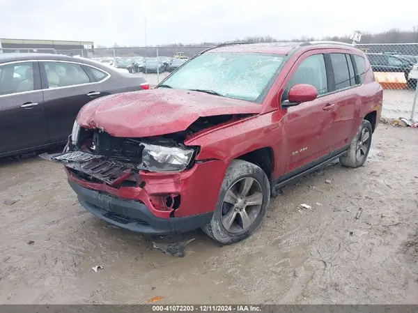 1C4NJDEB2GD764617 2016 JEEP COMPASS - Image 2