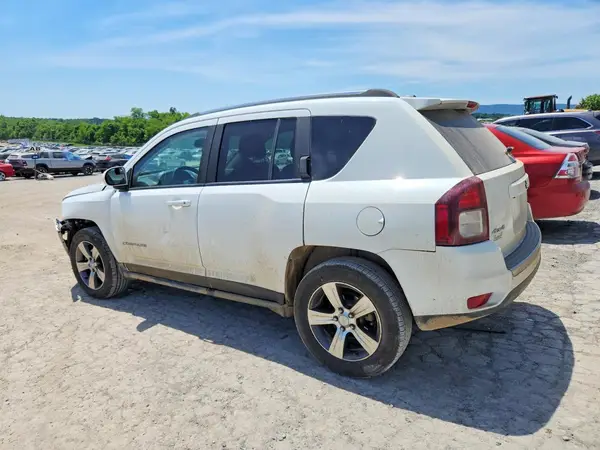 1C4NJDEB2GD795107 2016 JEEP COMPASS - Image 2