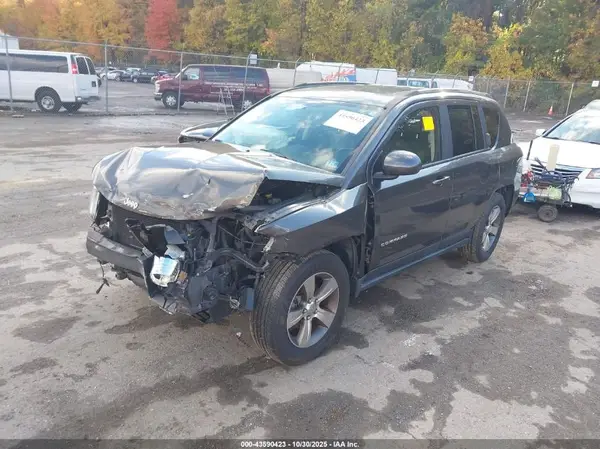 1C4NJDEB2GD798816 2016 JEEP COMPASS - Image 2