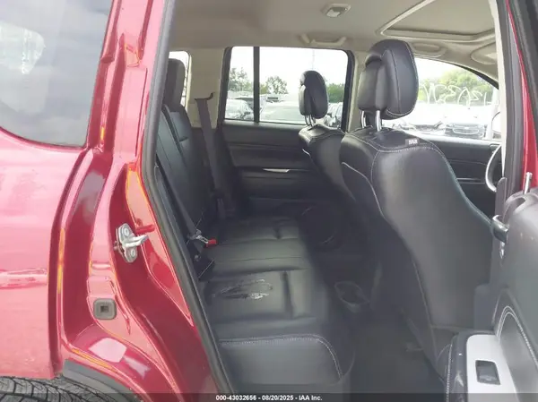 1C4NJDEB2HD107589 2017 JEEP COMPASS - Image 8