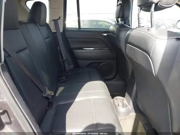 1C4NJDEB2HD110752 2017 JEEP COMPASS - Image 8