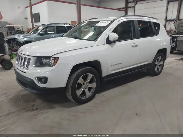 1C4NJDEB2HD112680 2017 JEEP COMPASS - Image 2