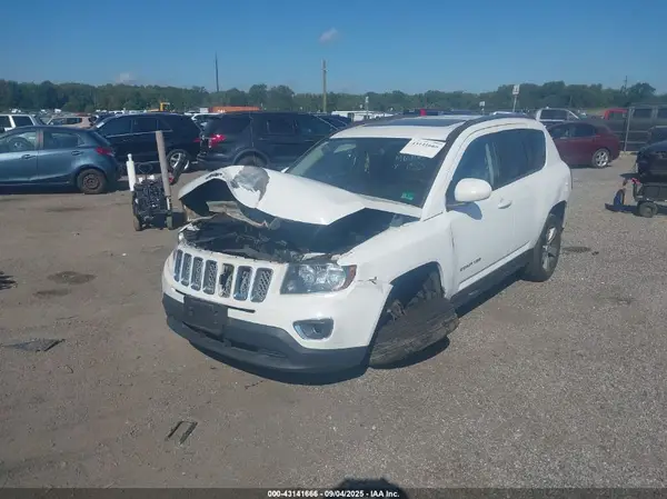 1C4NJDEB2HD126451 2017 JEEP COMPASS - Image 2