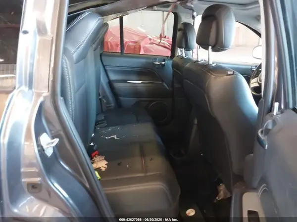 1C4NJDEB2HD128653 2017 JEEP COMPASS - Image 8