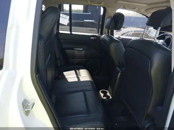 1C4NJDEB2HD130225 2017 JEEP COMPASS - Image 8
