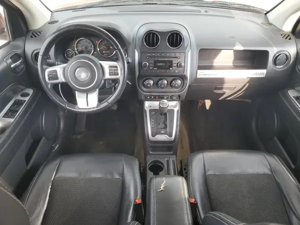 1C4NJDEB2HD143752 2017 JEEP COMPASS - Image 8