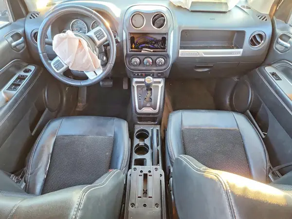 1C4NJDEB2HD143993 2017 JEEP COMPASS - Image 8