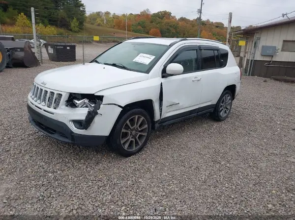 1C4NJDEB2HD163581 2017 JEEP COMPASS - Image 2
