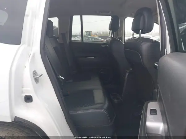 1C4NJDEB2HD167548 2017 JEEP COMPASS - Image 8
