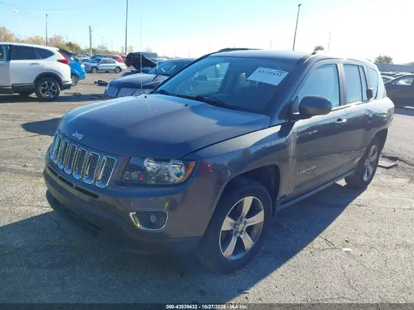 1C4NJDEB2HD167680 2017 JEEP COMPASS - Image 2