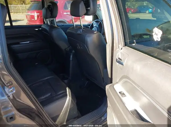 1C4NJDEB2HD167680 2017 JEEP COMPASS - Image 8