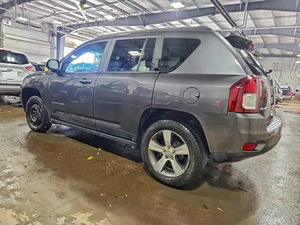 1C4NJDEB2HD171762 2017 JEEP COMPASS - Image 2
