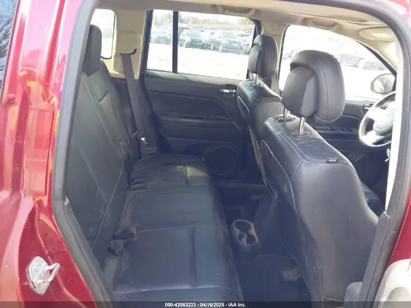 1C4NJDEB2HD175584 2017 JEEP COMPASS - Image 8
