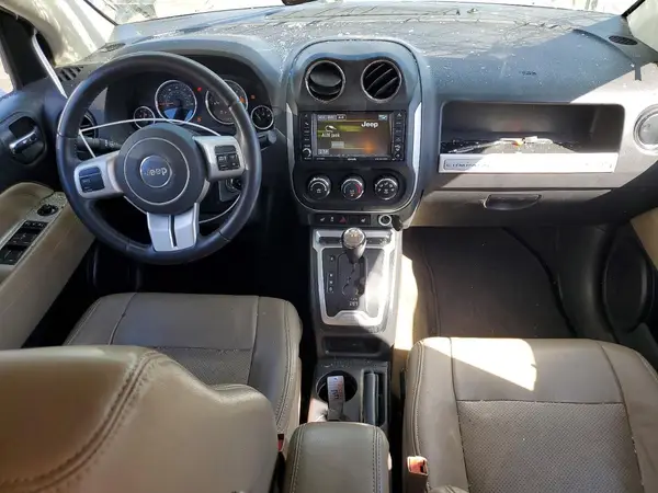 1C4NJDEB2HD175634 2017 JEEP COMPASS - Image 8