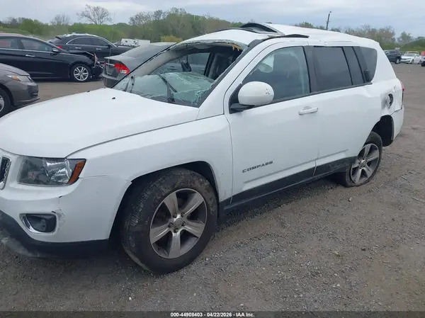 1C4NJDEB2HD175651 2017 JEEP COMPASS - Image 2