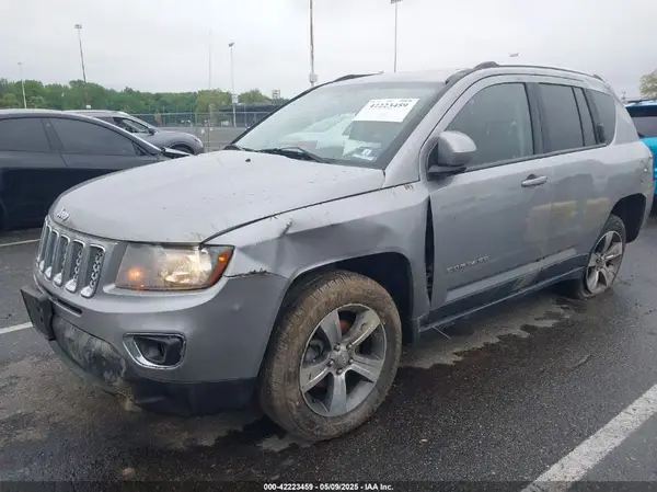 1C4NJDEB2HD192112 2017 JEEP COMPASS - Image 2