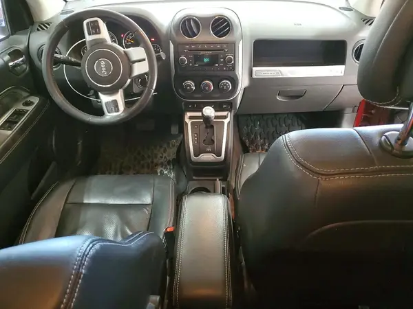 1C4NJDEB2HD192126 2017 JEEP COMPASS - Image 8