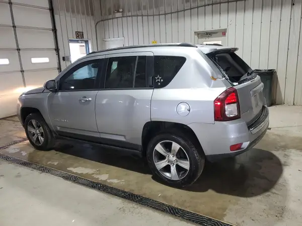 1C4NJDEB3GD559372 2016 JEEP COMPASS - Image 2