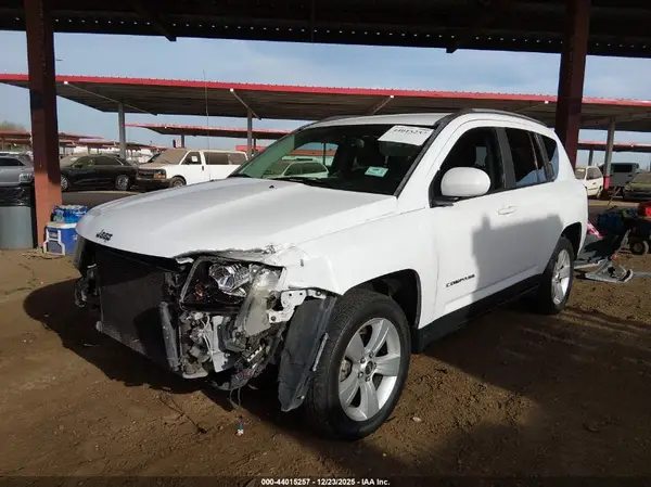 1C4NJDEB3GD594154 2016 JEEP COMPASS - Image 2