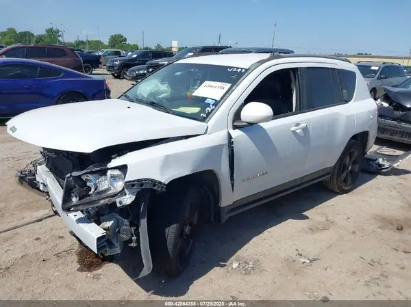 1C4NJDEB3GD594297 2016 JEEP COMPASS - Image 2