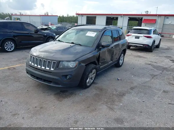 1C4NJDEB3GD645734 2016 JEEP COMPASS - Image 2