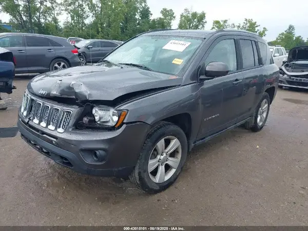 1C4NJDEB3GD674828 2016 JEEP COMPASS - Image 2