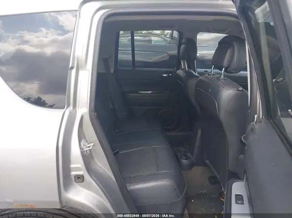 1C4NJDEB3GD714812 2016 JEEP COMPASS - Image 8