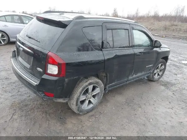1C4NJDEB3GD725051 2016 JEEP COMPASS - Image 2