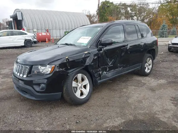 1C4NJDEB3GD745252 2016 JEEP COMPASS - Image 2