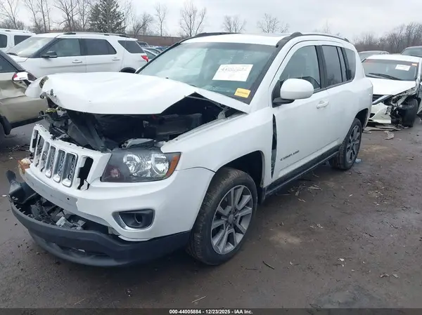 1C4NJDEB3GD745574 2016 JEEP COMPASS - Image 2