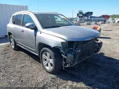 1C4NJDEB3GD753013 2016 JEEP COMPASS