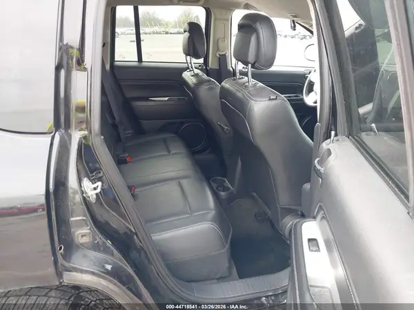 1C4NJDEB3GD762925 2016 JEEP COMPASS - Image 8