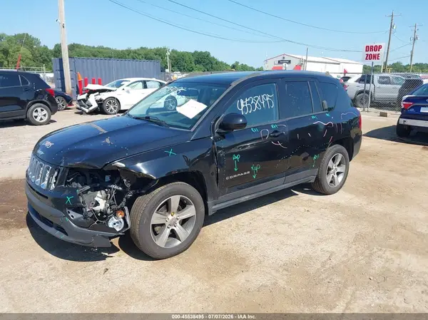 1C4NJDEB3GD768773 2016 JEEP COMPASS - Image 2