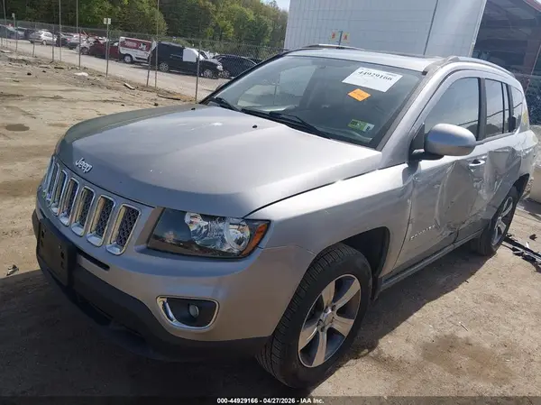 1C4NJDEB3GD793253 2016 JEEP COMPASS - Image 2