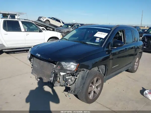1C4NJDEB3HD100473 2017 JEEP COMPASS - Image 2