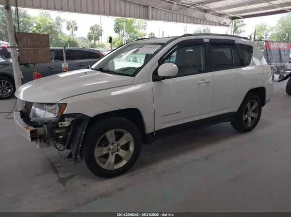 1C4NJDEB3HD107391 2017 JEEP COMPASS - Image 2