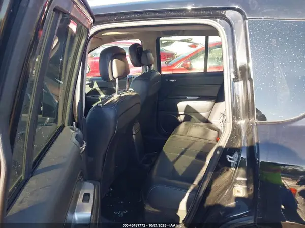 1C4NJDEB3HD109142 2017 JEEP COMPASS - Image 8