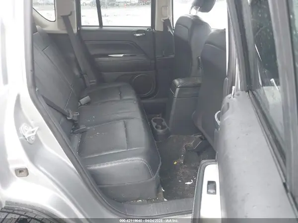1C4NJDEB3HD113188 2017 JEEP COMPASS - Image 8