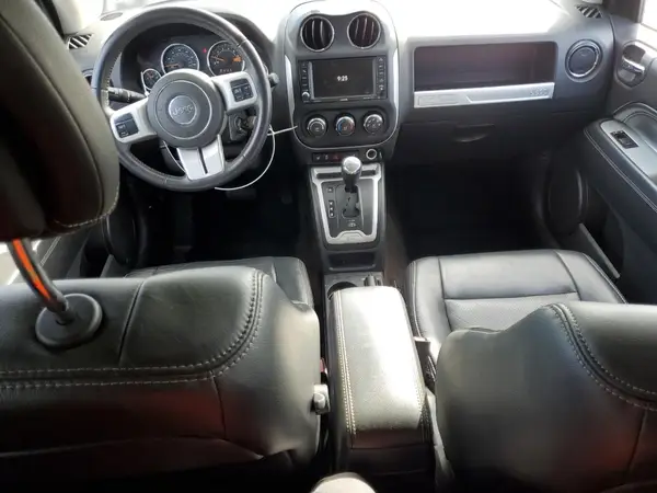 1C4NJDEB3HD113417 2017 JEEP COMPASS - Image 8