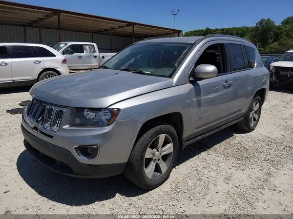 1C4NJDEB3HD126555 2017 JEEP COMPASS - Image 2