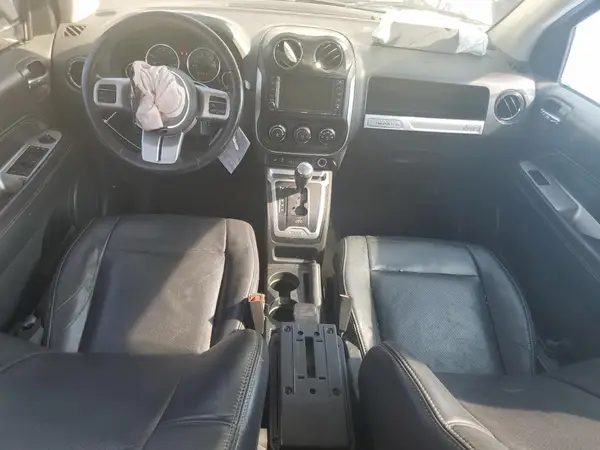 1C4NJDEB3HD126894 2017 JEEP COMPASS - Image 8