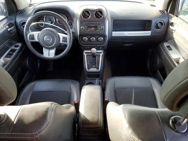 1C4NJDEB3HD139824 2017 JEEP COMPASS - Image 8