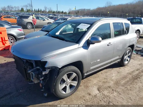 1C4NJDEB3HD167896 2017 JEEP COMPASS - Image 2