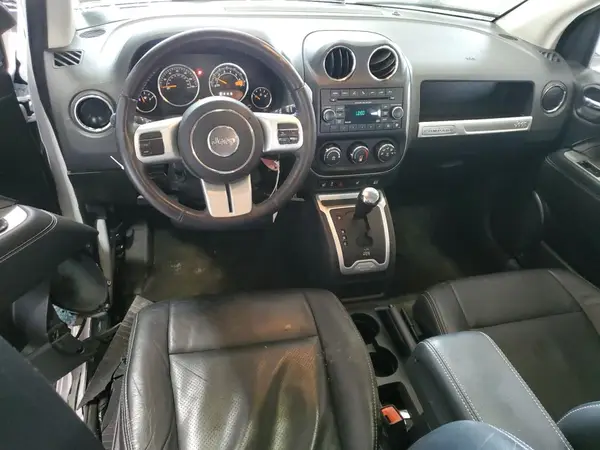 1C4NJDEB3HD176209 2017 JEEP COMPASS - Image 8