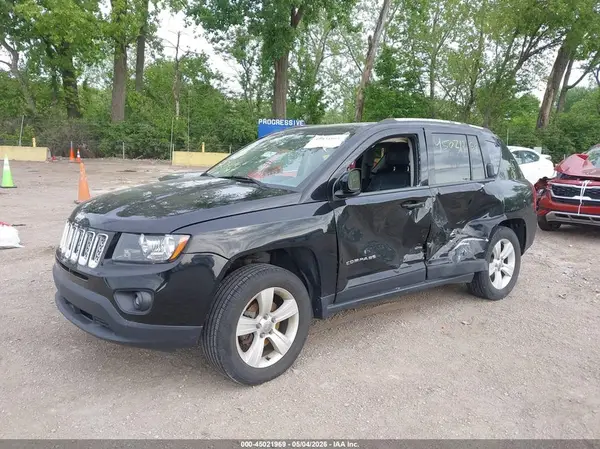 1C4NJDEB3HD191437 2017 JEEP COMPASS - Image 2