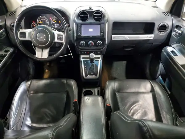 1C4NJDEB3HD193396 2017 JEEP COMPASS - Image 8