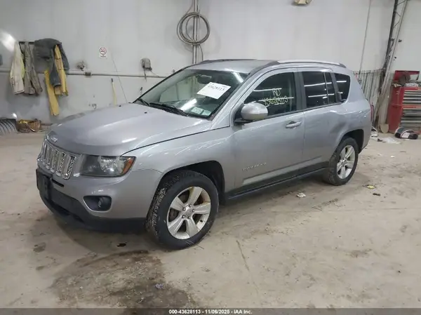 1C4NJDEB4GD542225 2016 JEEP COMPASS - Image 2